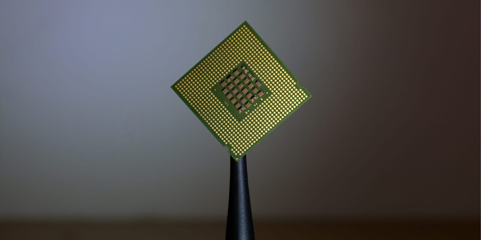 Morgan Stanley Boosts AI Chipmaker Price Targets as Confidence Surges