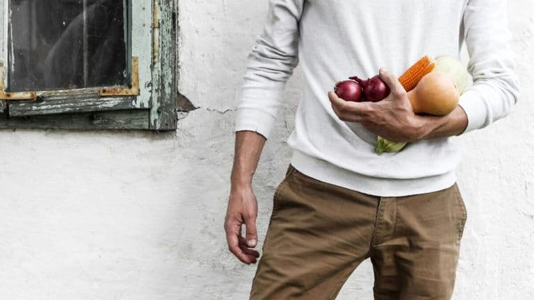 Mindful Nutrition: A Revolutionary Approach to Men’s Health in 2024
