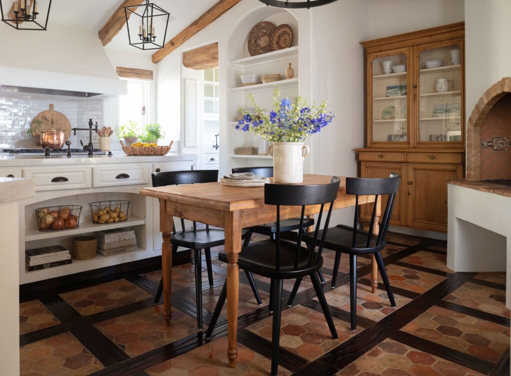 Freestanding furniture: the fresh alternative to traditional kitchen cabinets